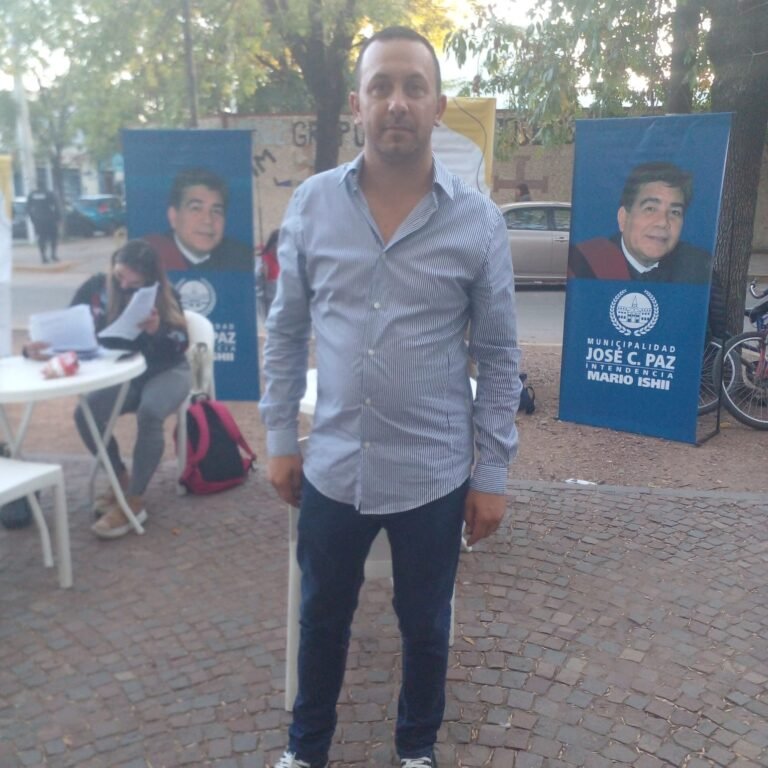 JOSE C.PAZ: EL GOBIERNO DE MARIO ISHII A TRAVÉS DE BAUTISTA PÓRTELA, ACOMPAÑA A LOS JÓVENES A PROGRESAR.