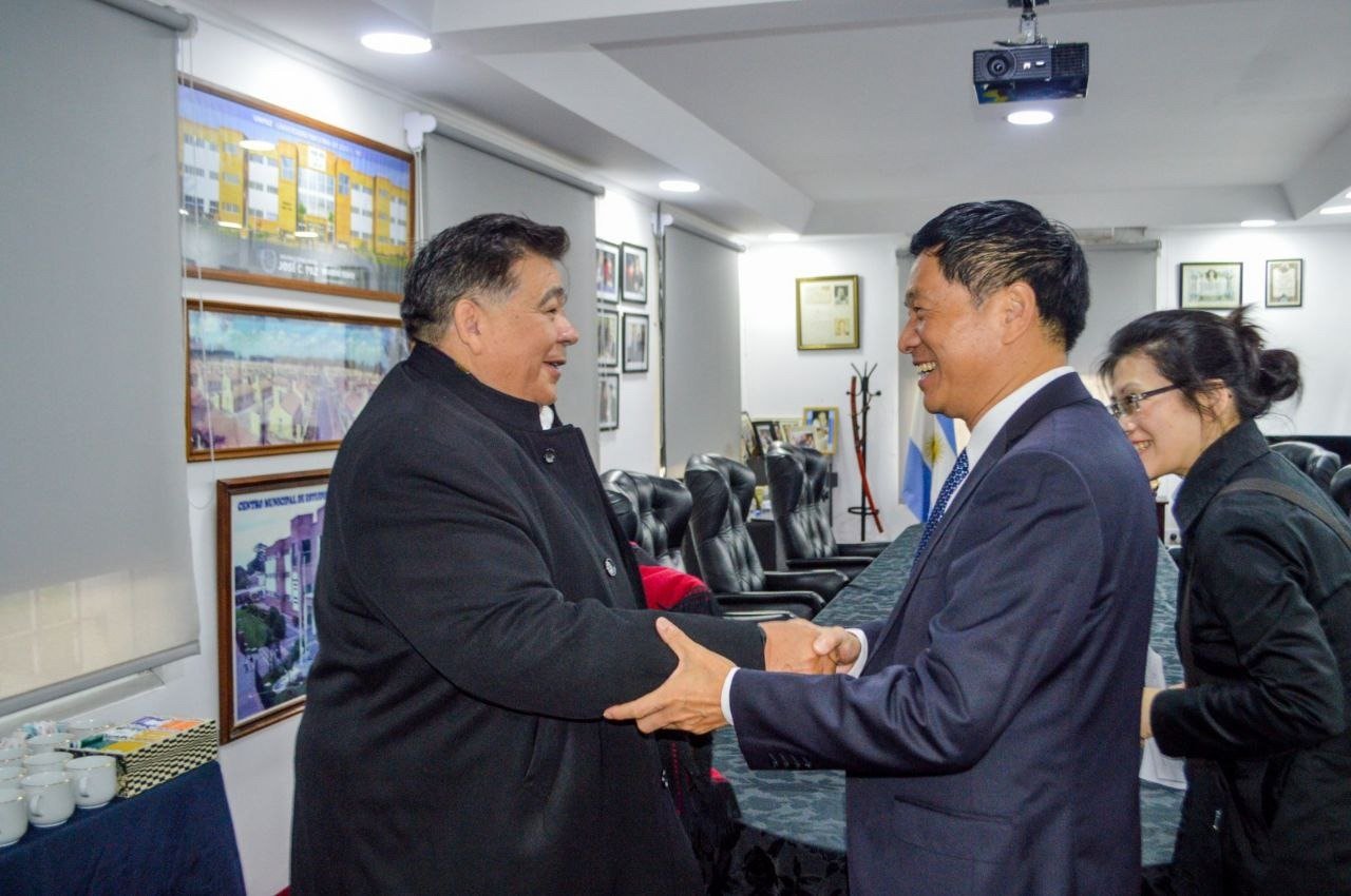 8a8fe1b8-e9c5-4cc8-b80d-618689d6d7e1