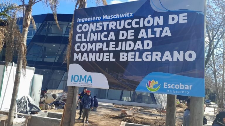 ESCOBAR SUJARCHUK Y KICILLOF RECORRIERON EL NUEVO MERCADO BONAERENSE Y EL CENTRO MÉDICO DE ALTA COMPLEJIDAD DE I.O.M.A (3)