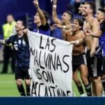 LAS MALVINAS SON ARGENTINAS .