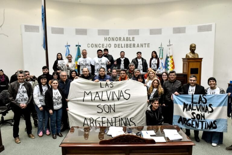 LAS MALVINAS SON ARGENTINAS.