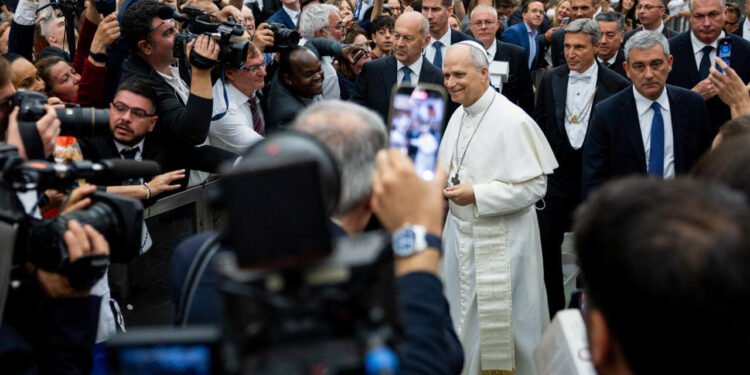 viene-leon-xiv-capacitacion-a-periodistas-para-la-cobertura-de-la-visita-papal-wEHi
